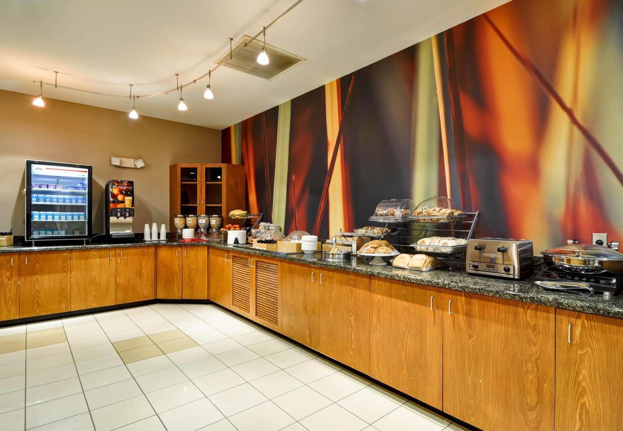 Springhill Suites Lexington Near The University Of Kentucky Екстериор снимка